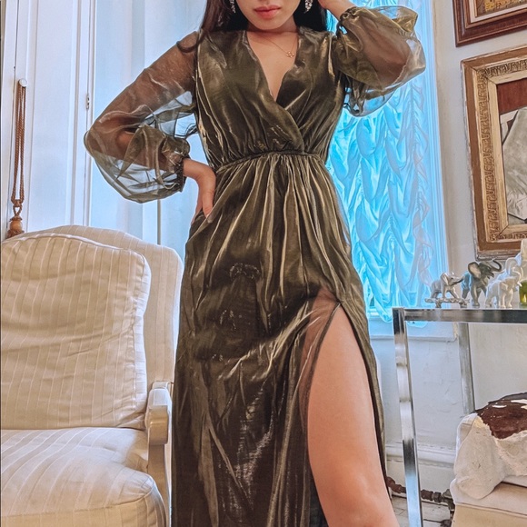 Long Sleeve Green Mesh Maxi Dress - Picture 3 of 7